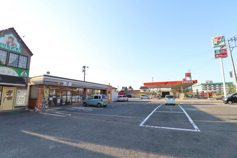 セブンイレブン福島御山店