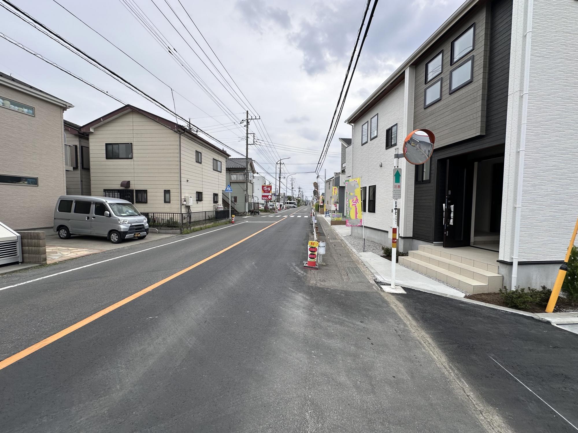 ■前面道路(東側)