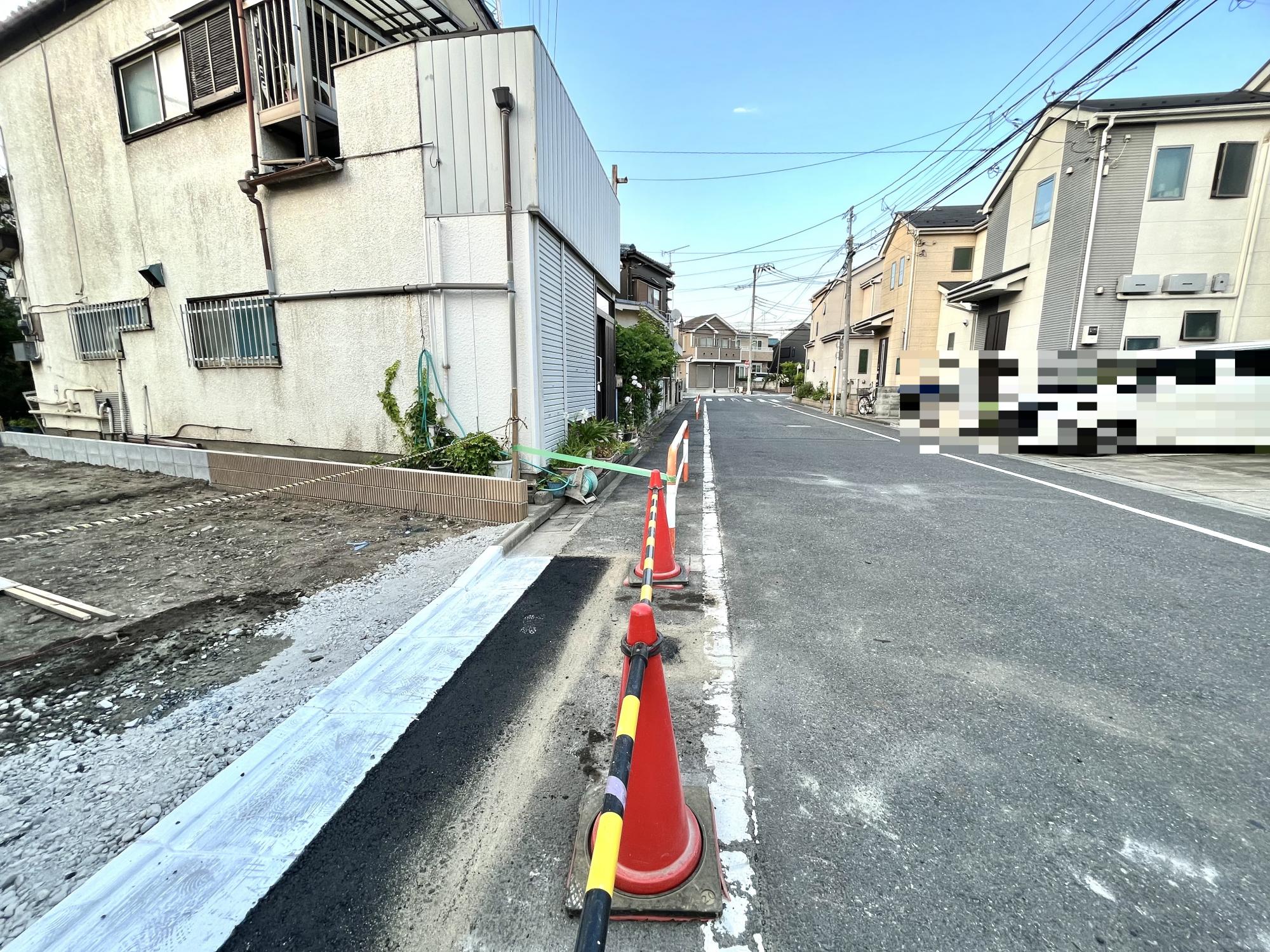 現地前面道路写真(2024.6撮影)