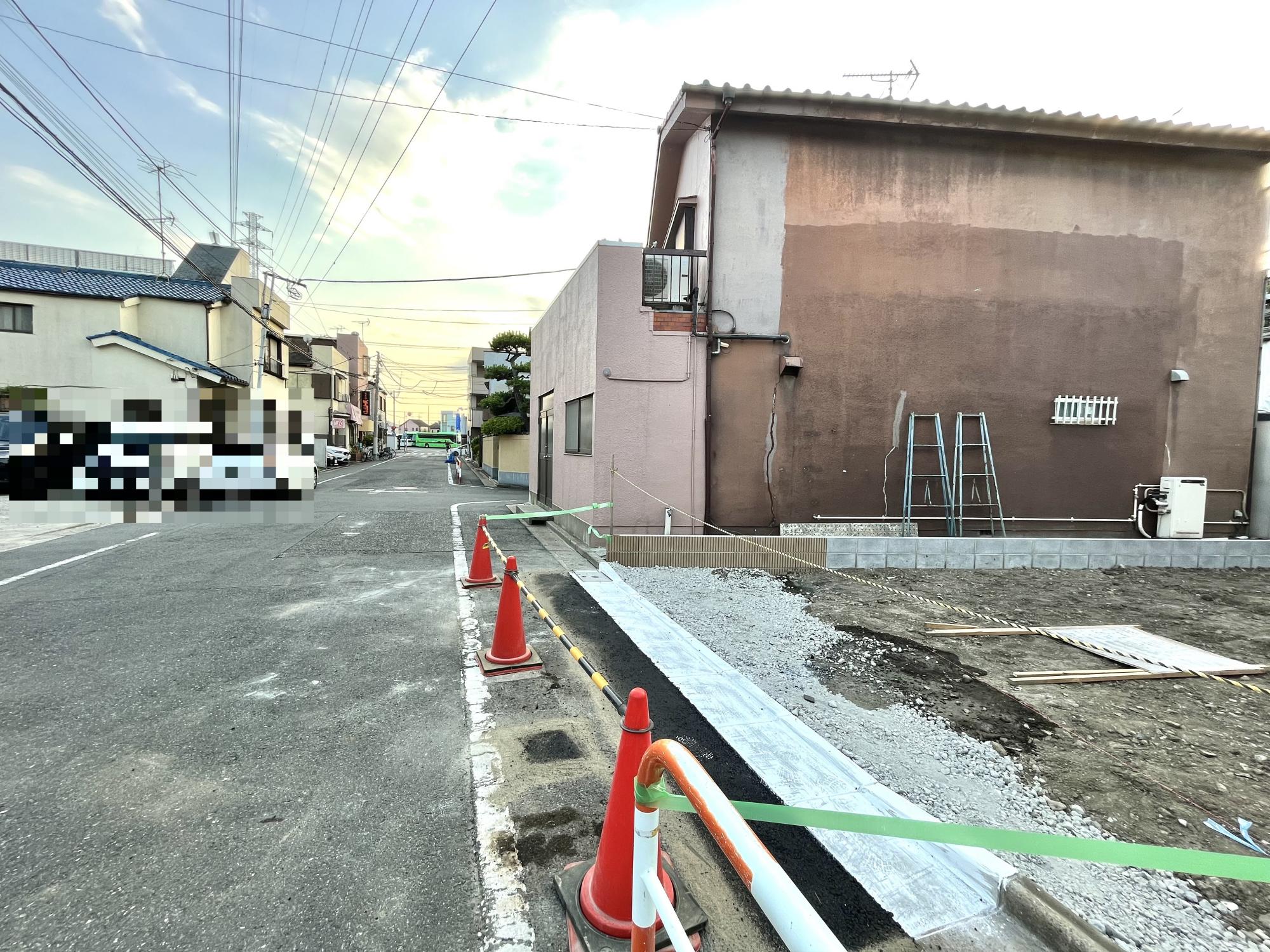 現地前面道路写真(2024.6撮影)