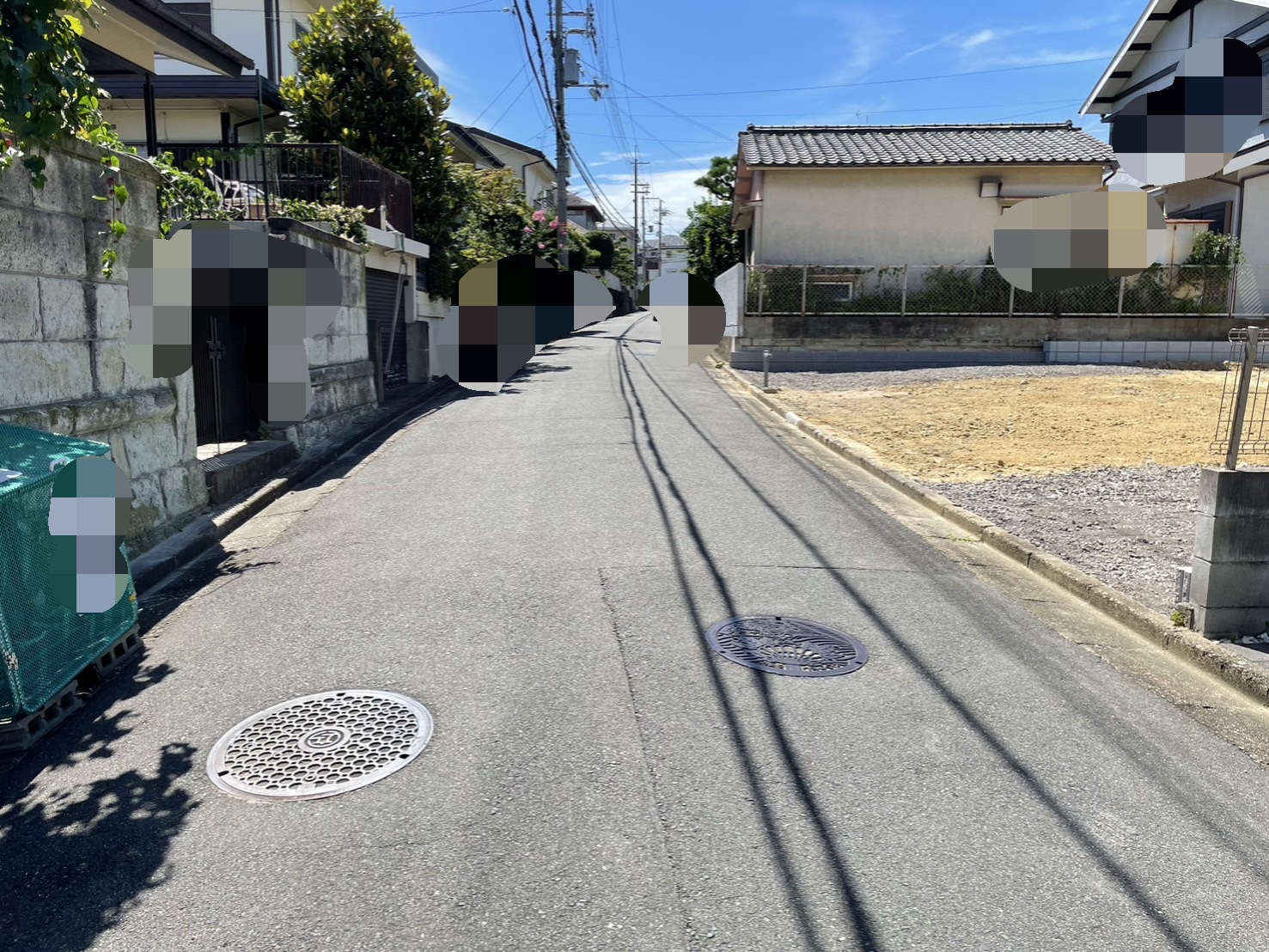 【前面道路】大阪府枚方市香里ケ丘11丁目2800番12