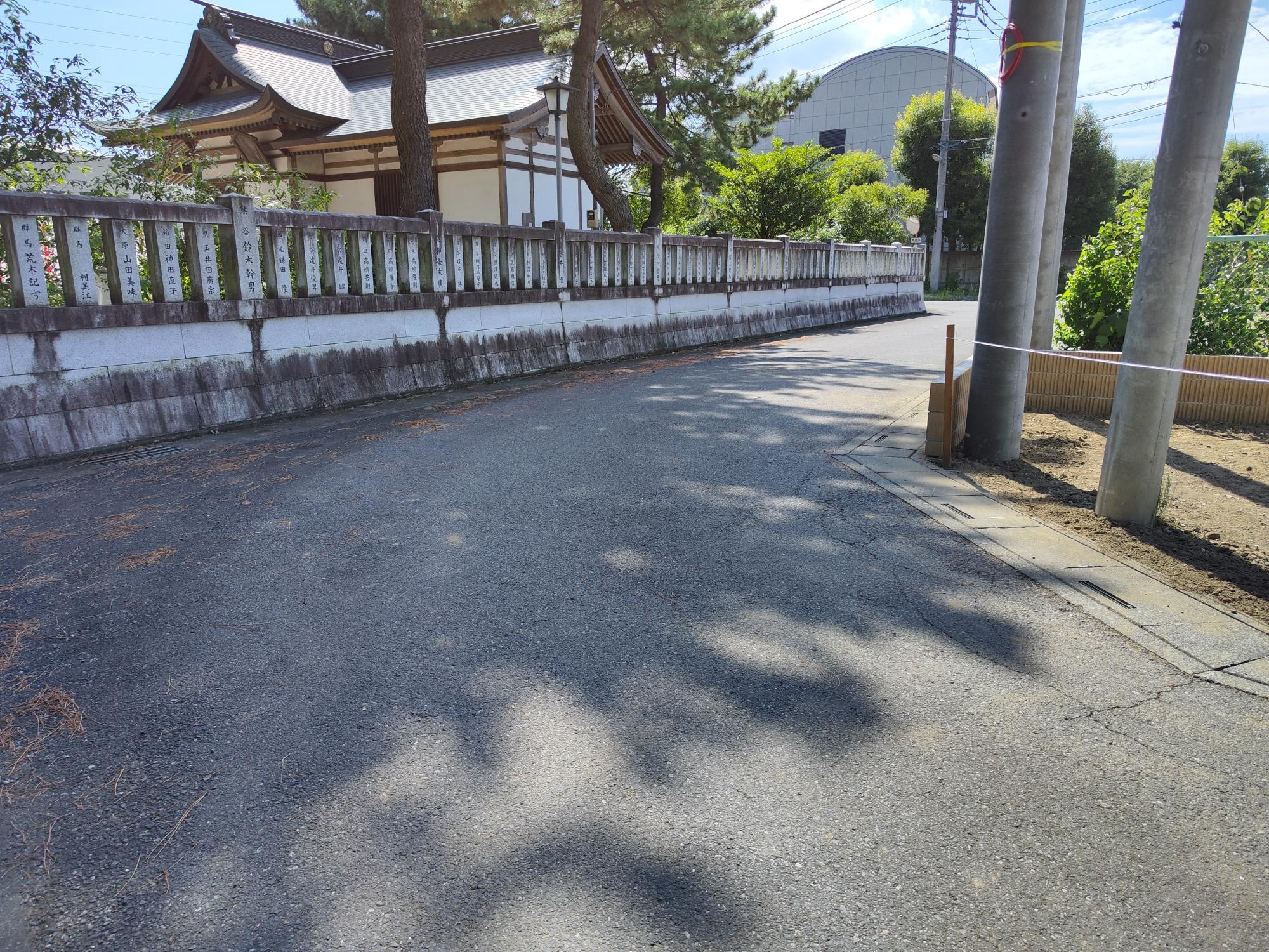 前面道路:南5.0m公道