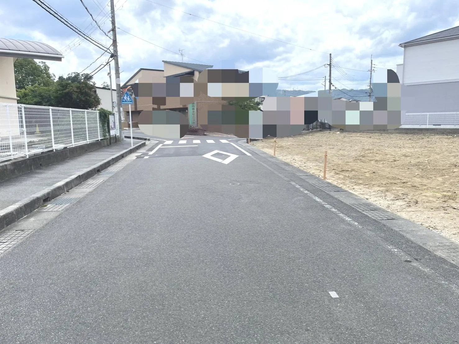 【前面道路】南6.0m公道42条1項1号道路、西6.0m公道42条1項1号道路