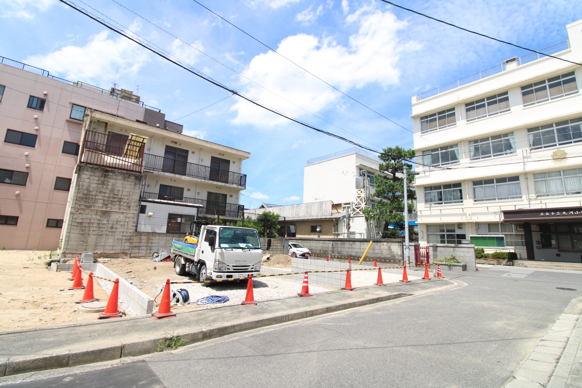 前面道路から見た宅地