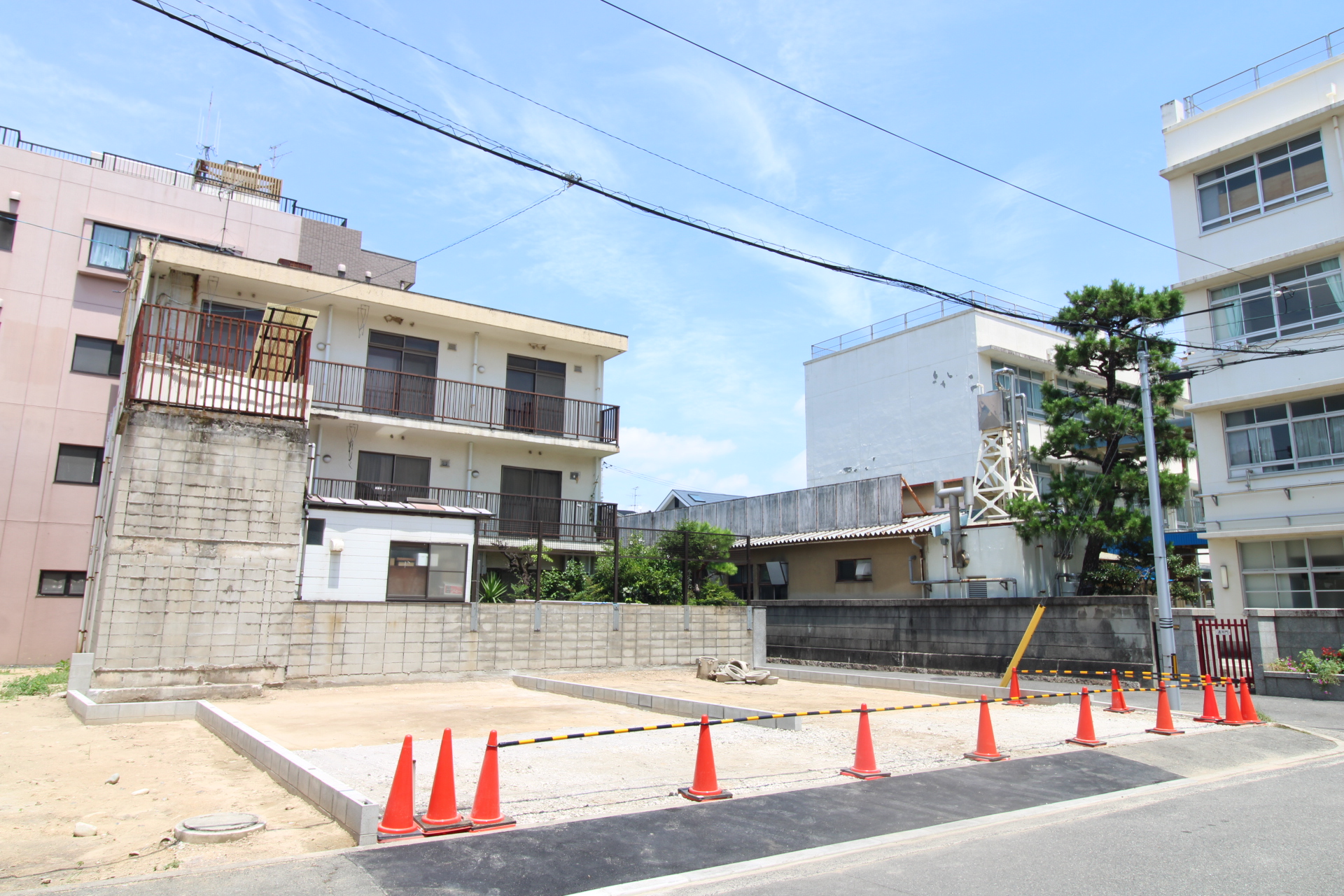 前面道路から見た宅地