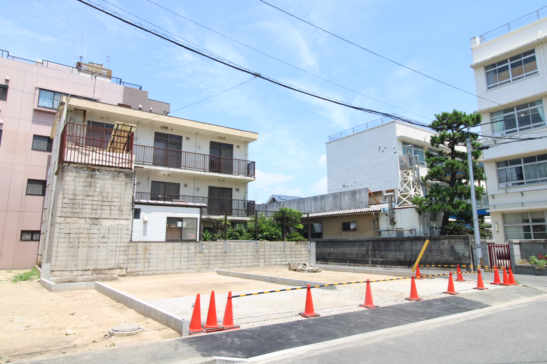 前面道路から見た宅地