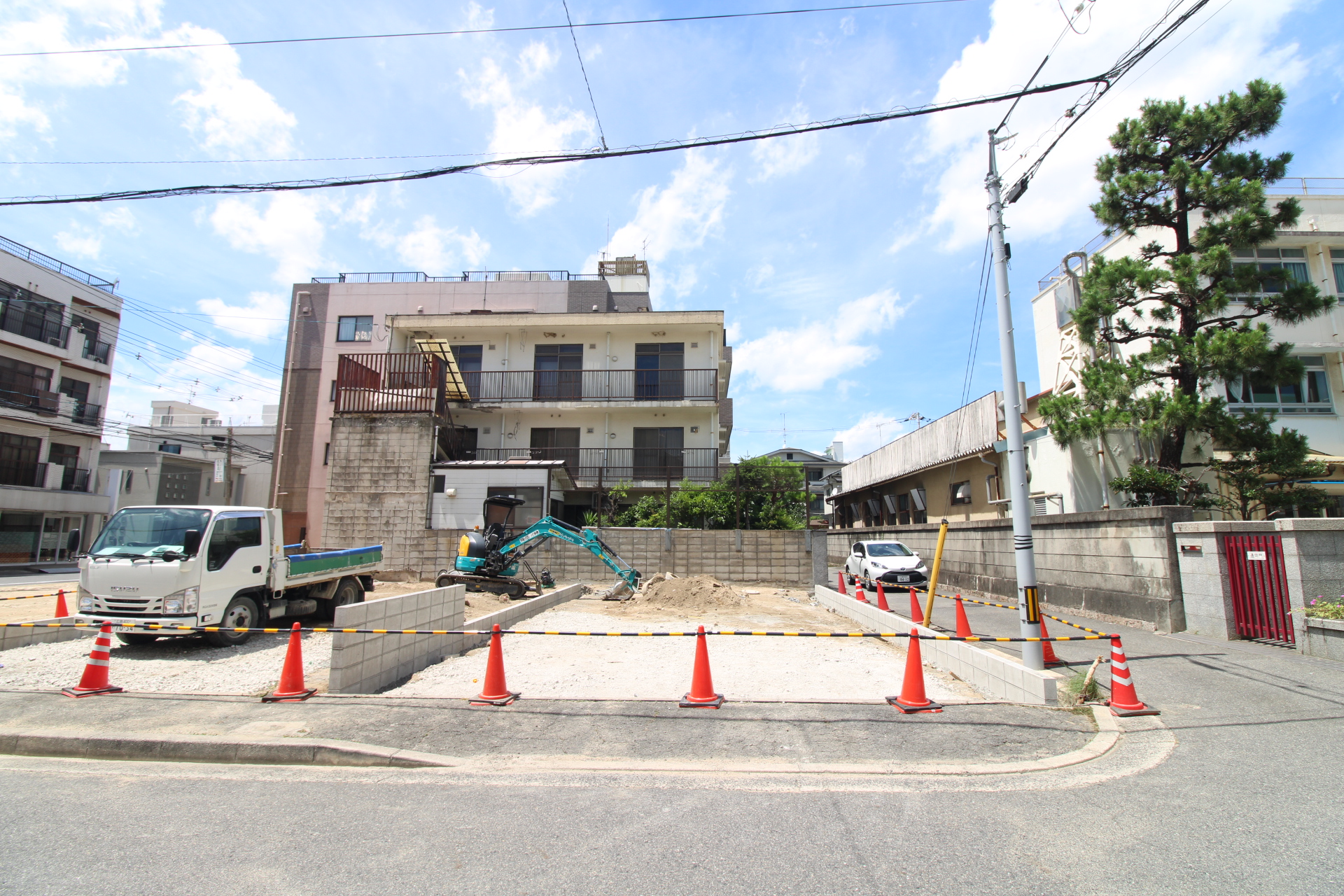 前面道路から見た宅地