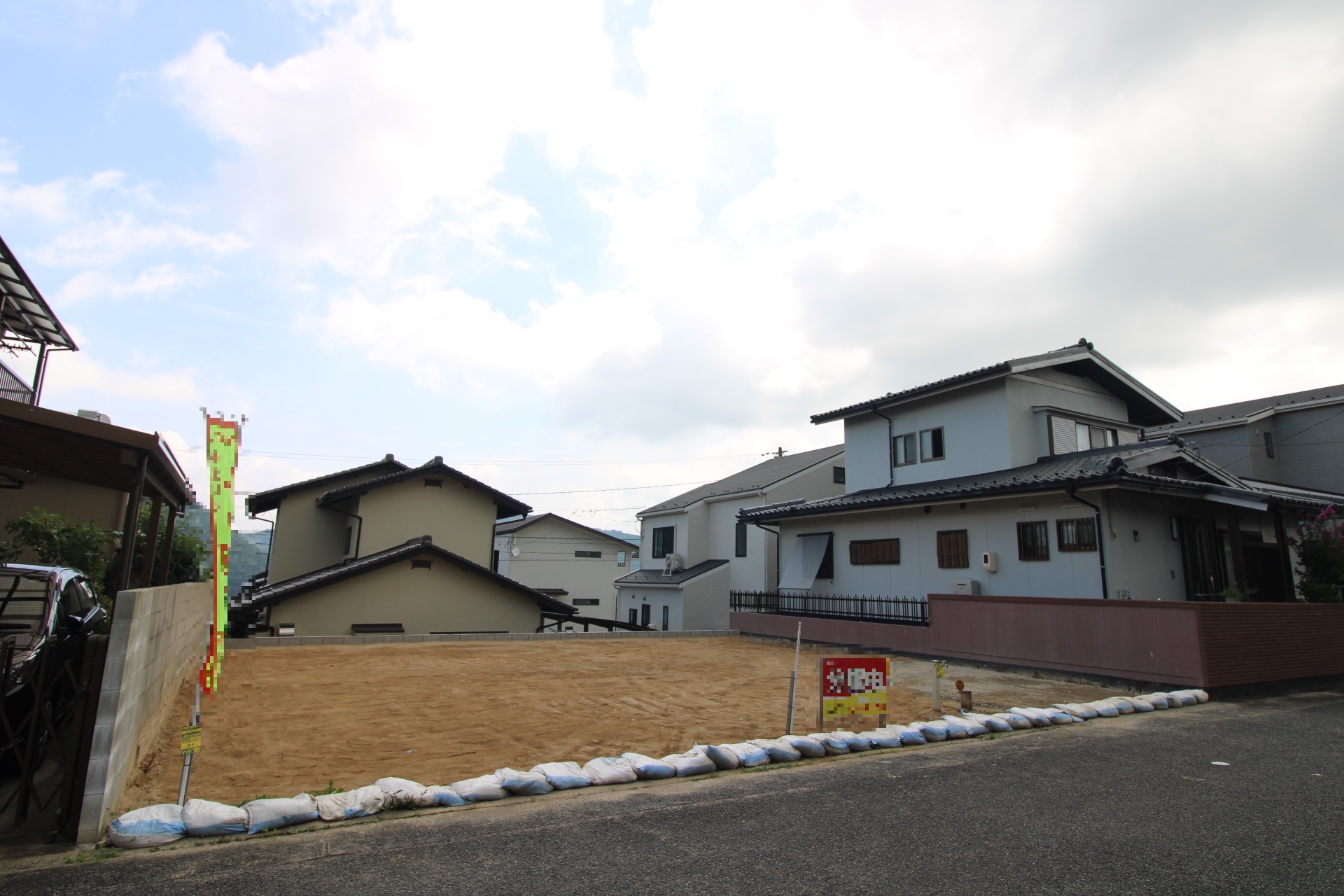 前面道路から見た宅地