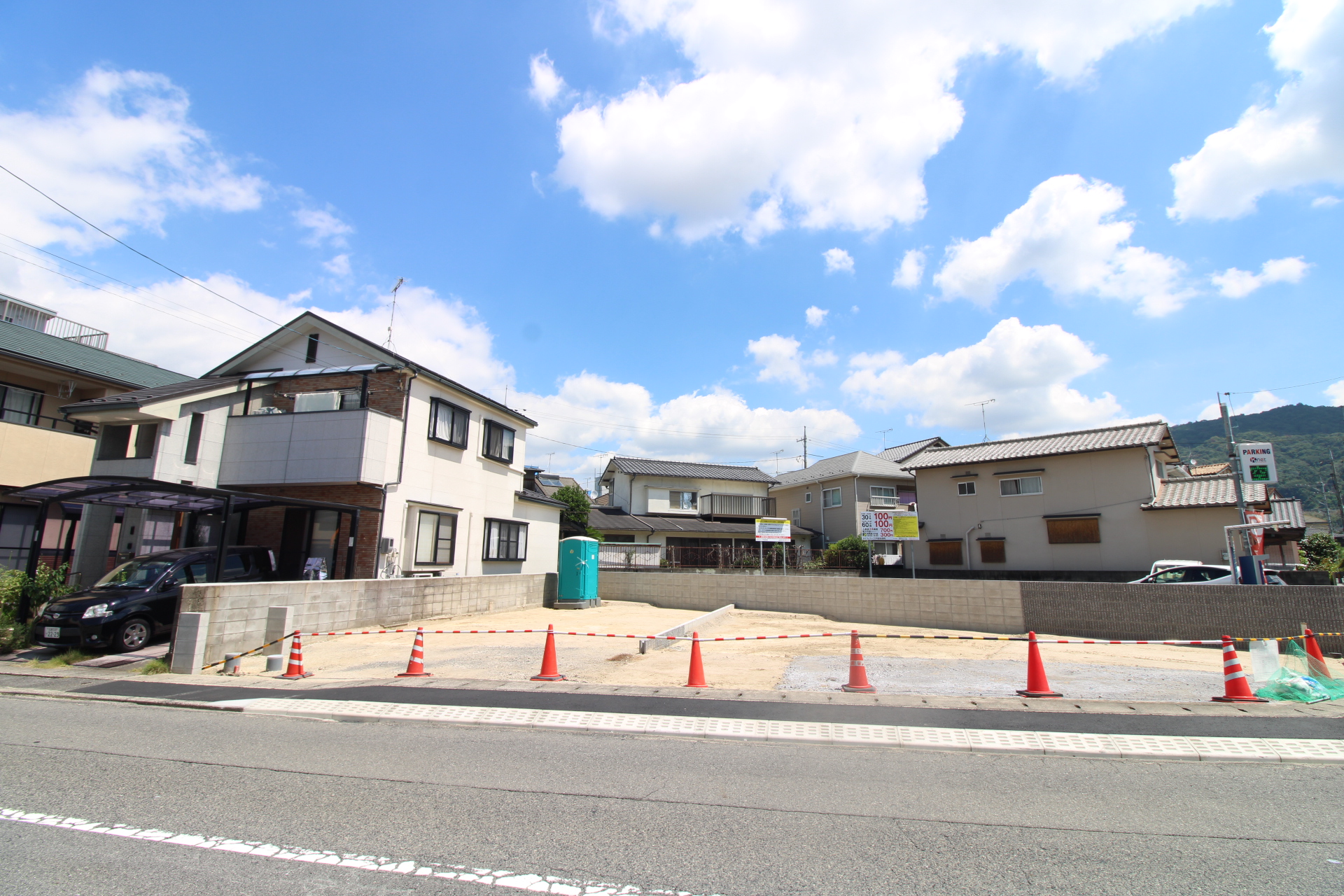 前面道路から見た宅地