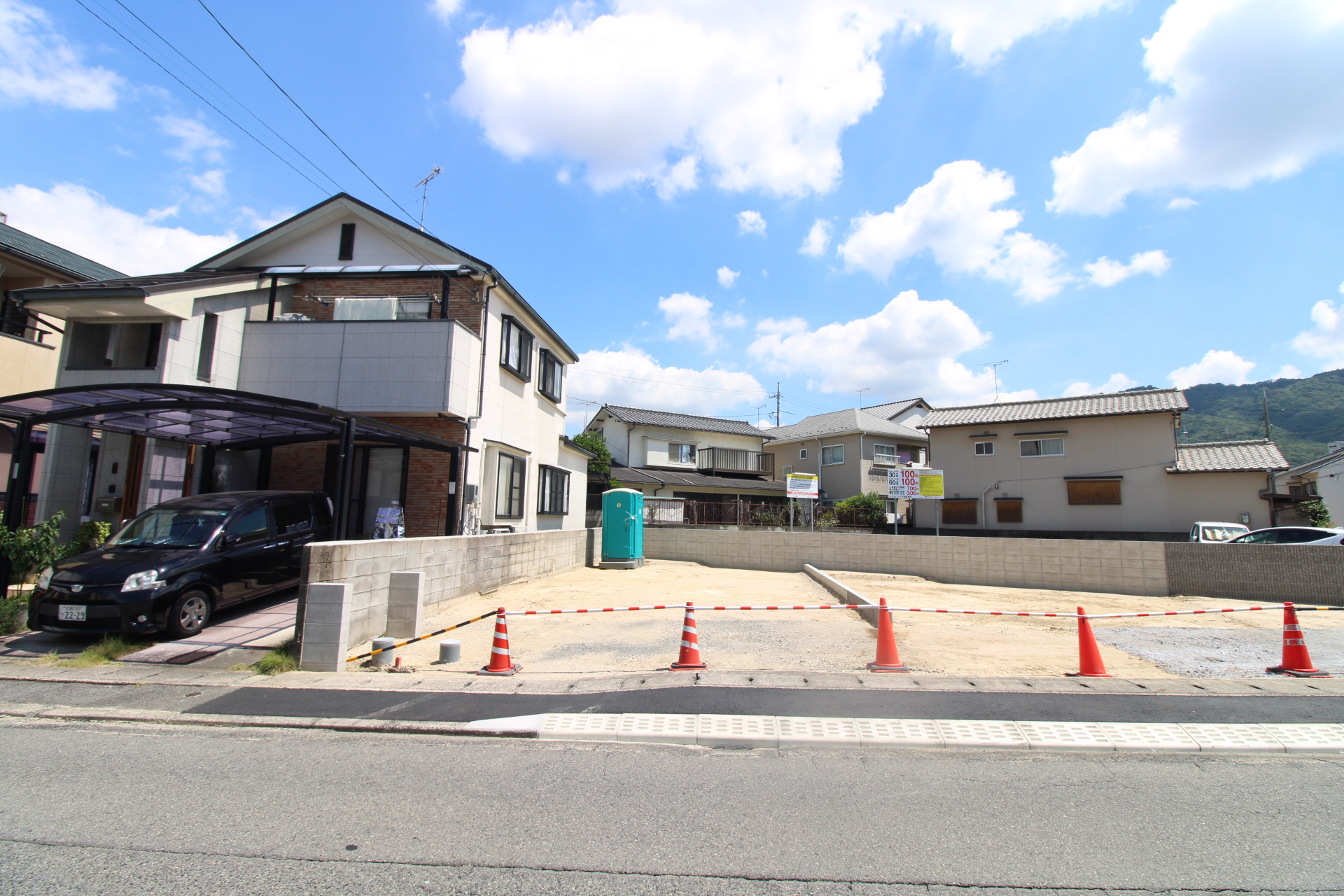 前面道路から見た宅地