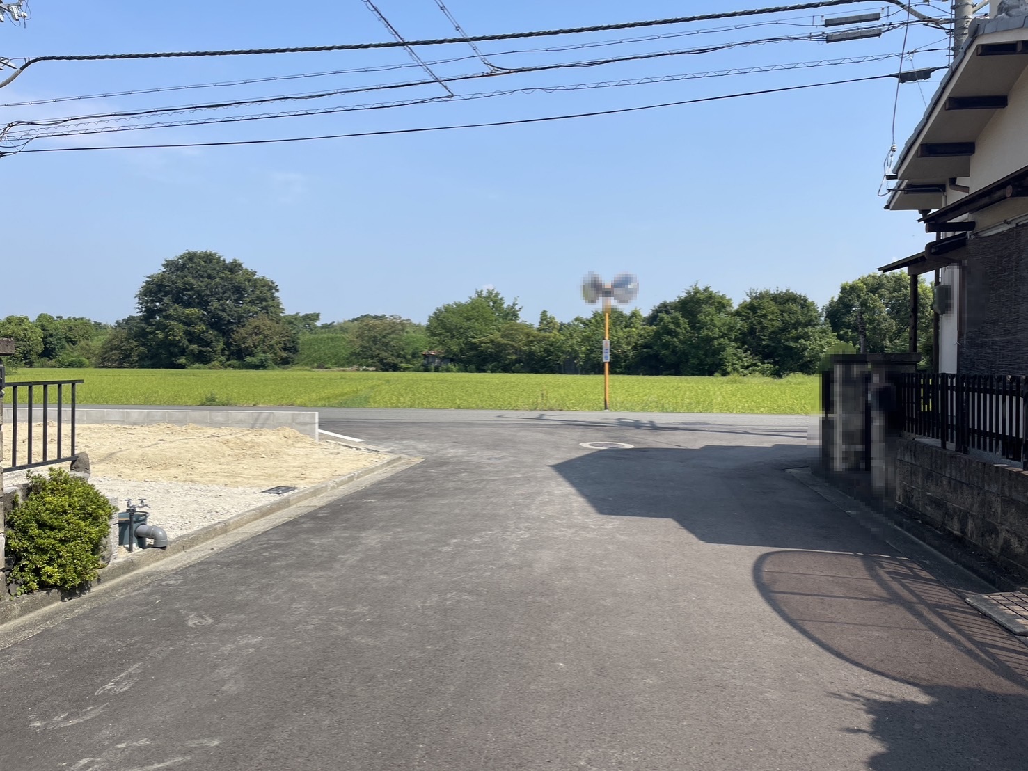 【前面道路】北8.5m公道42条1項1号道路、東6.0m公道42条1項5号道路