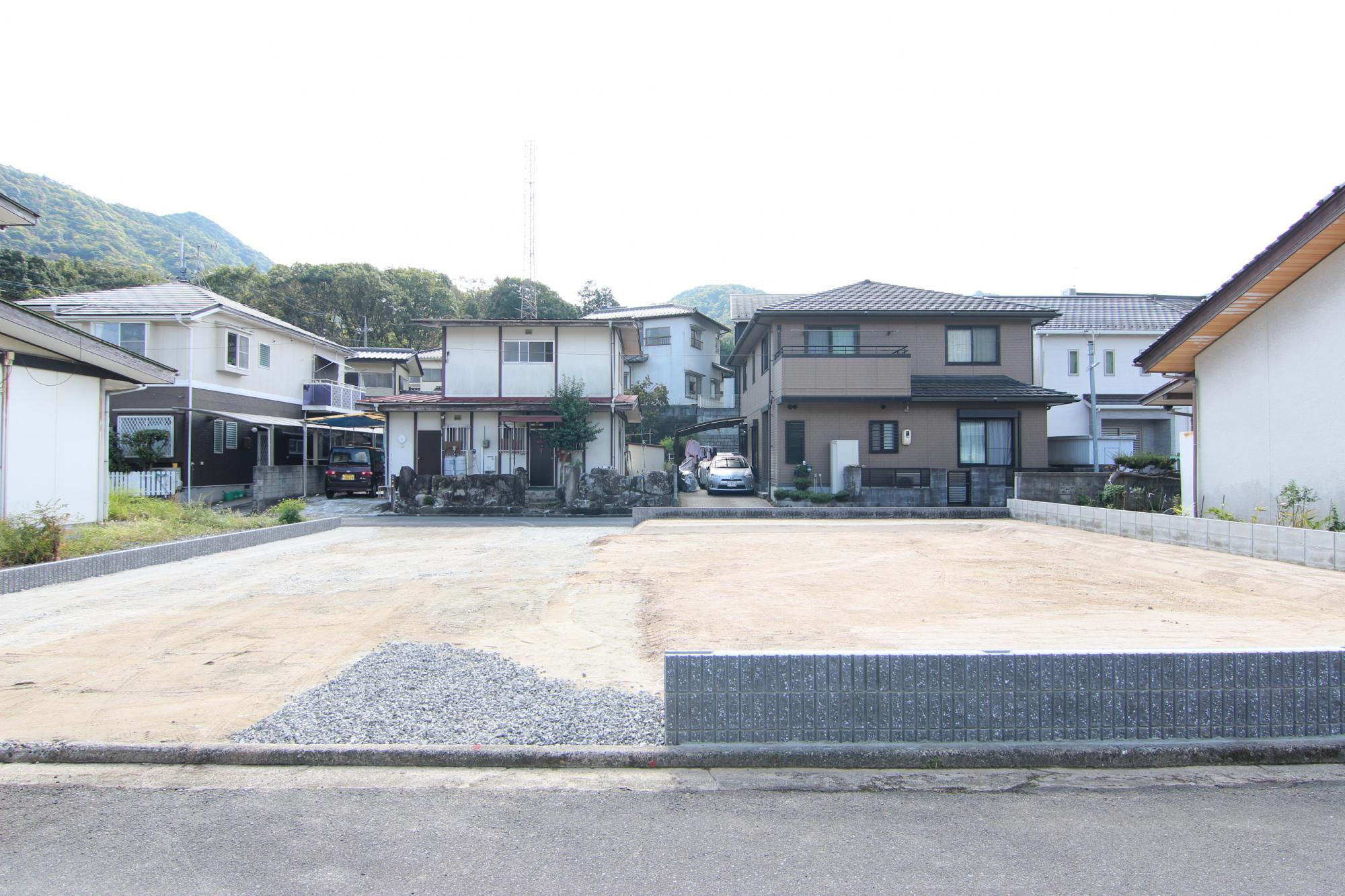 前面道路から見た宅地