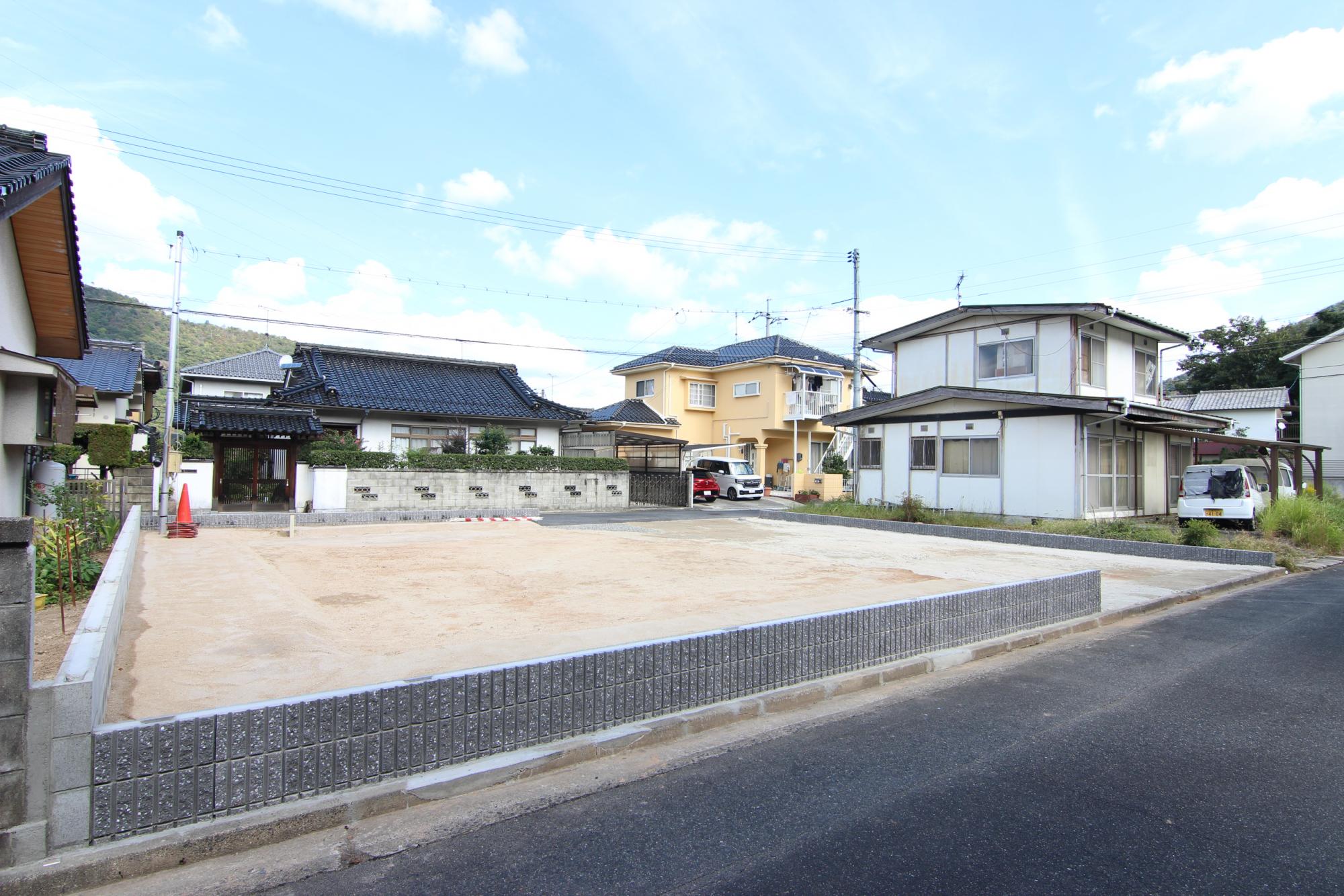 前面道路から見た宅地