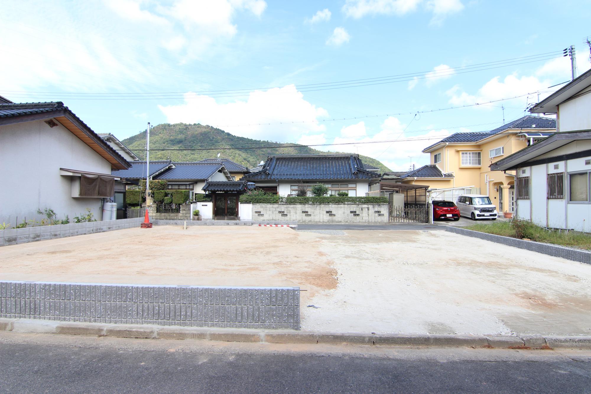 前面道路から見た宅地