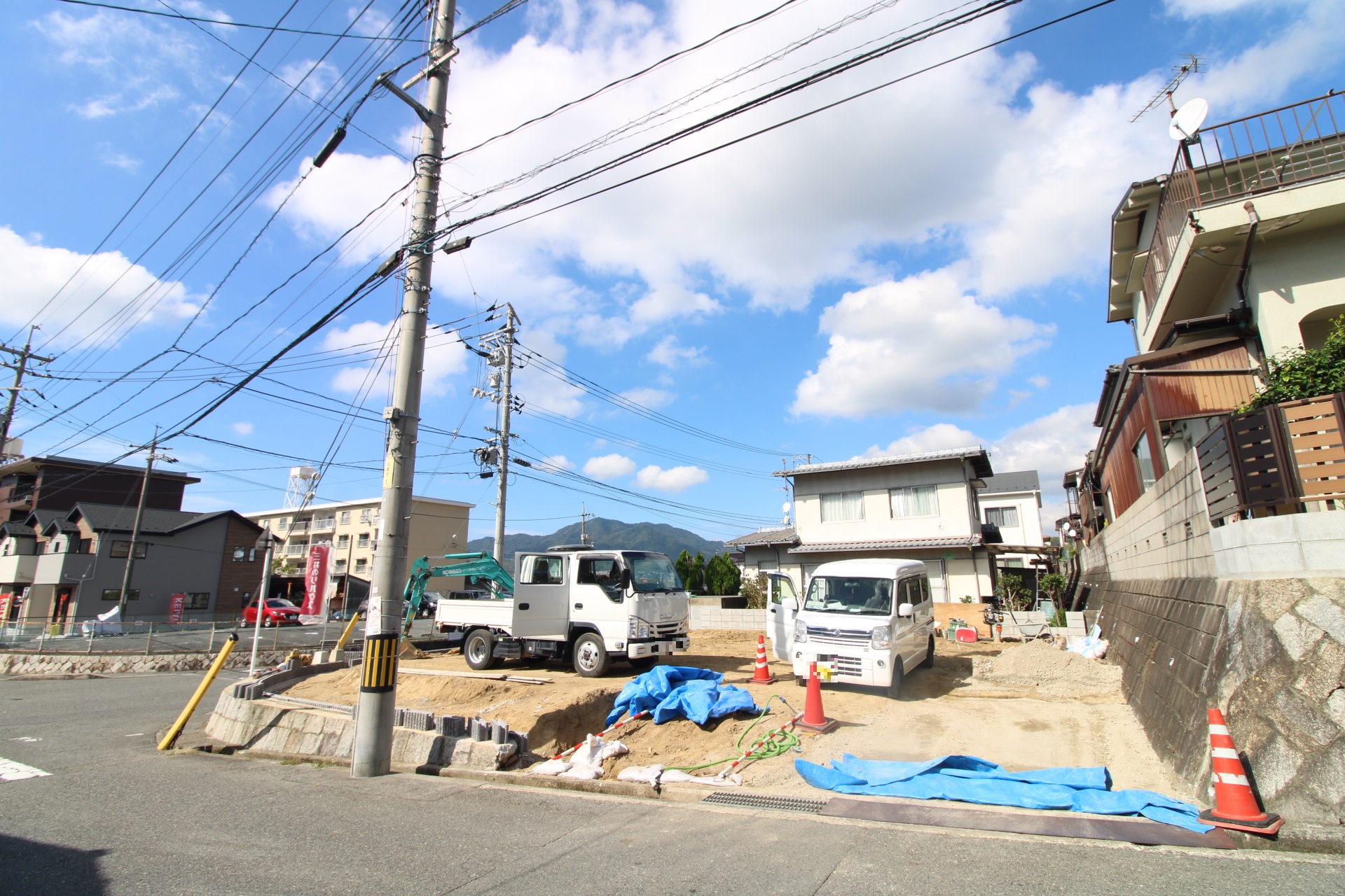 前面道路から見た宅地