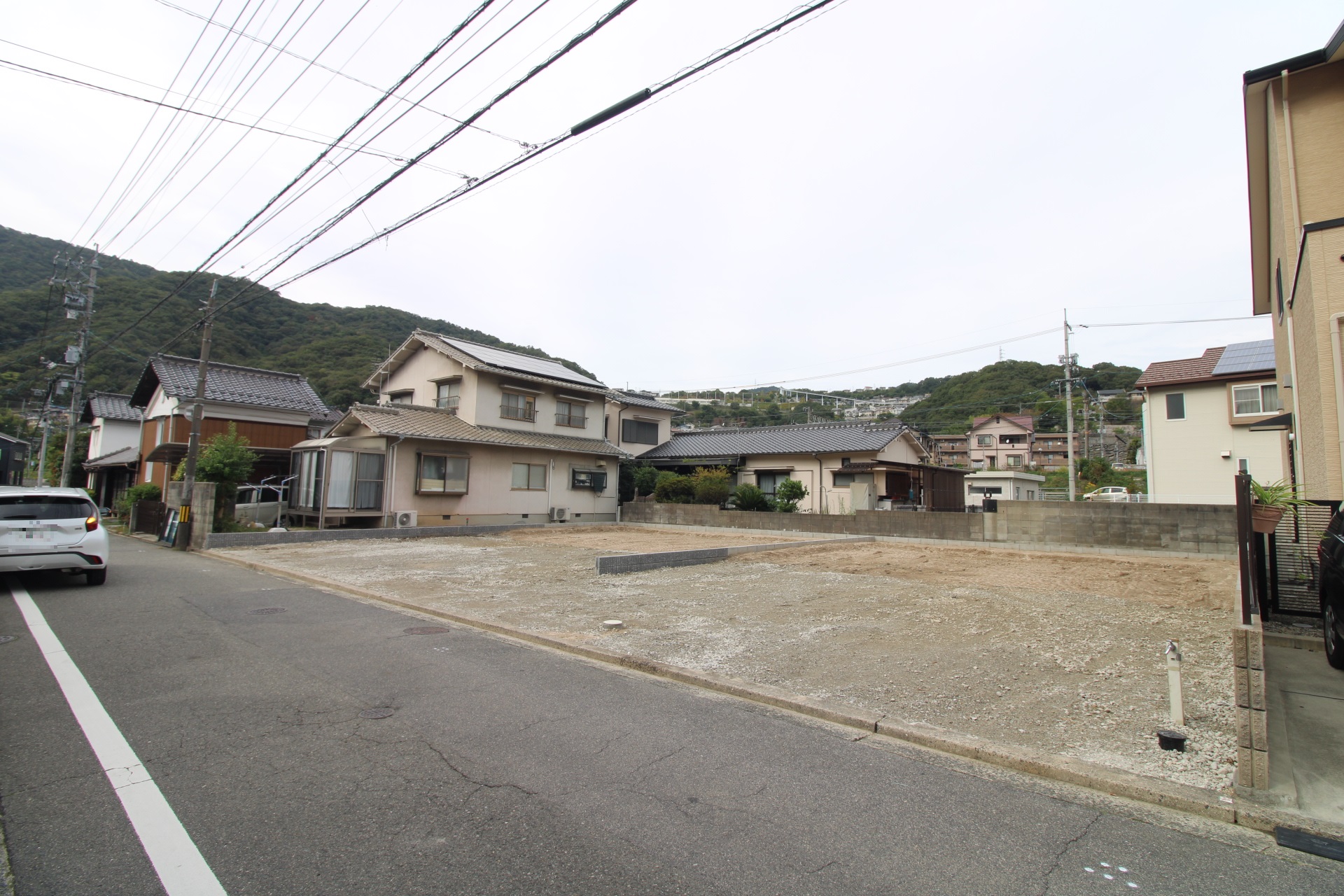 前面道路から見た宅地