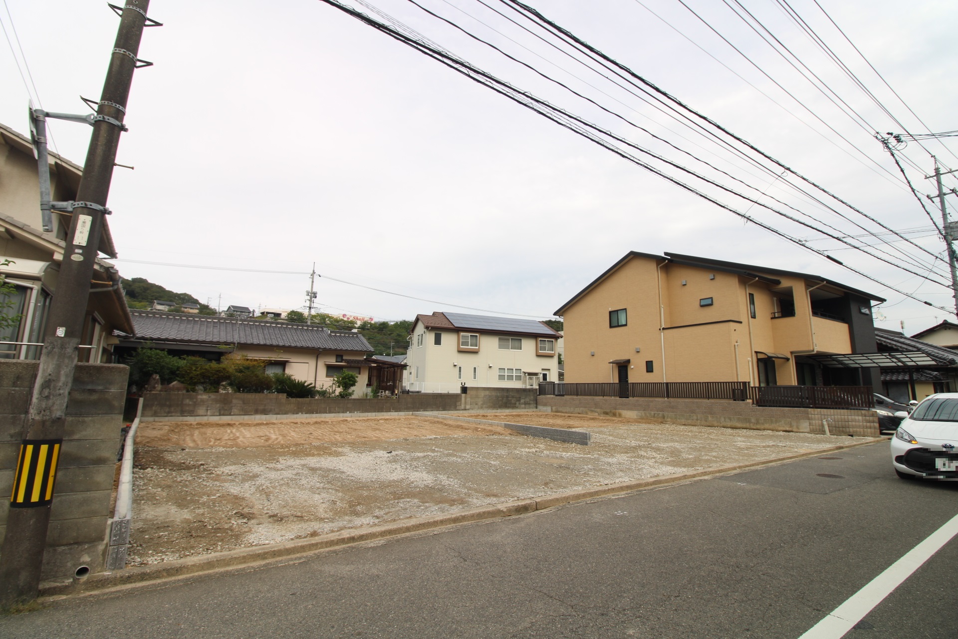 前面道路から見た宅地