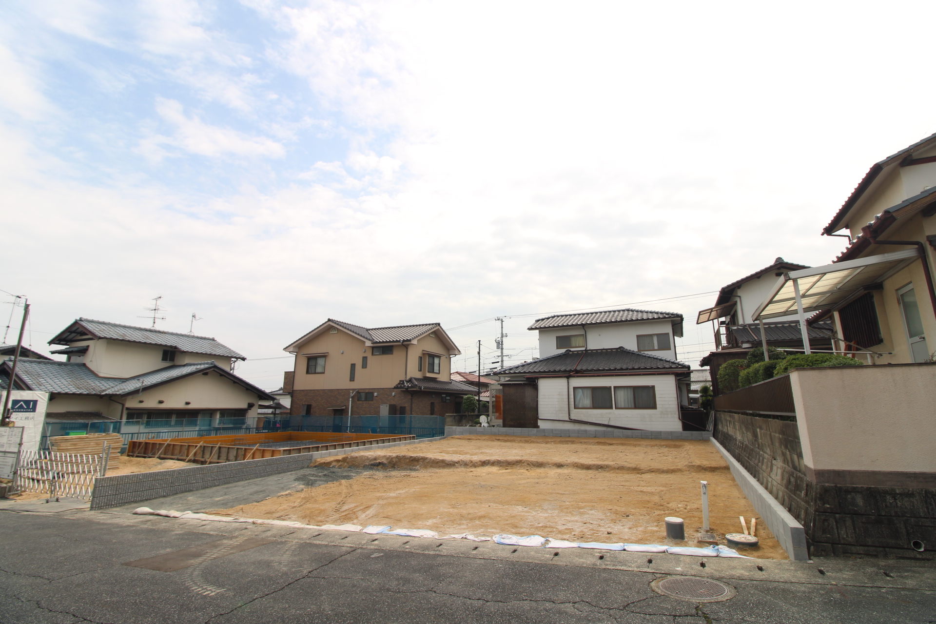 前面道路から見た宅地