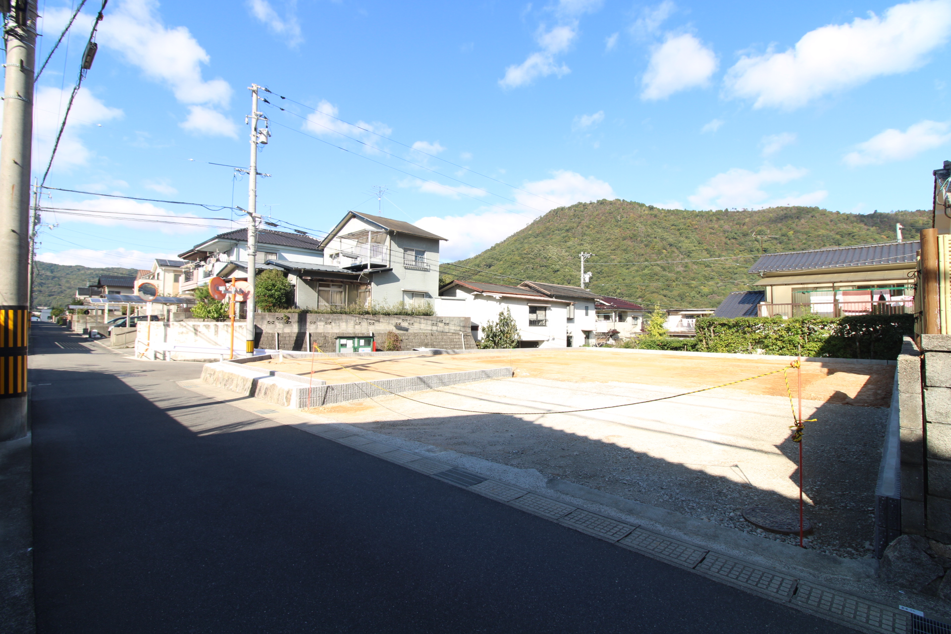 前面道路から見た宅地