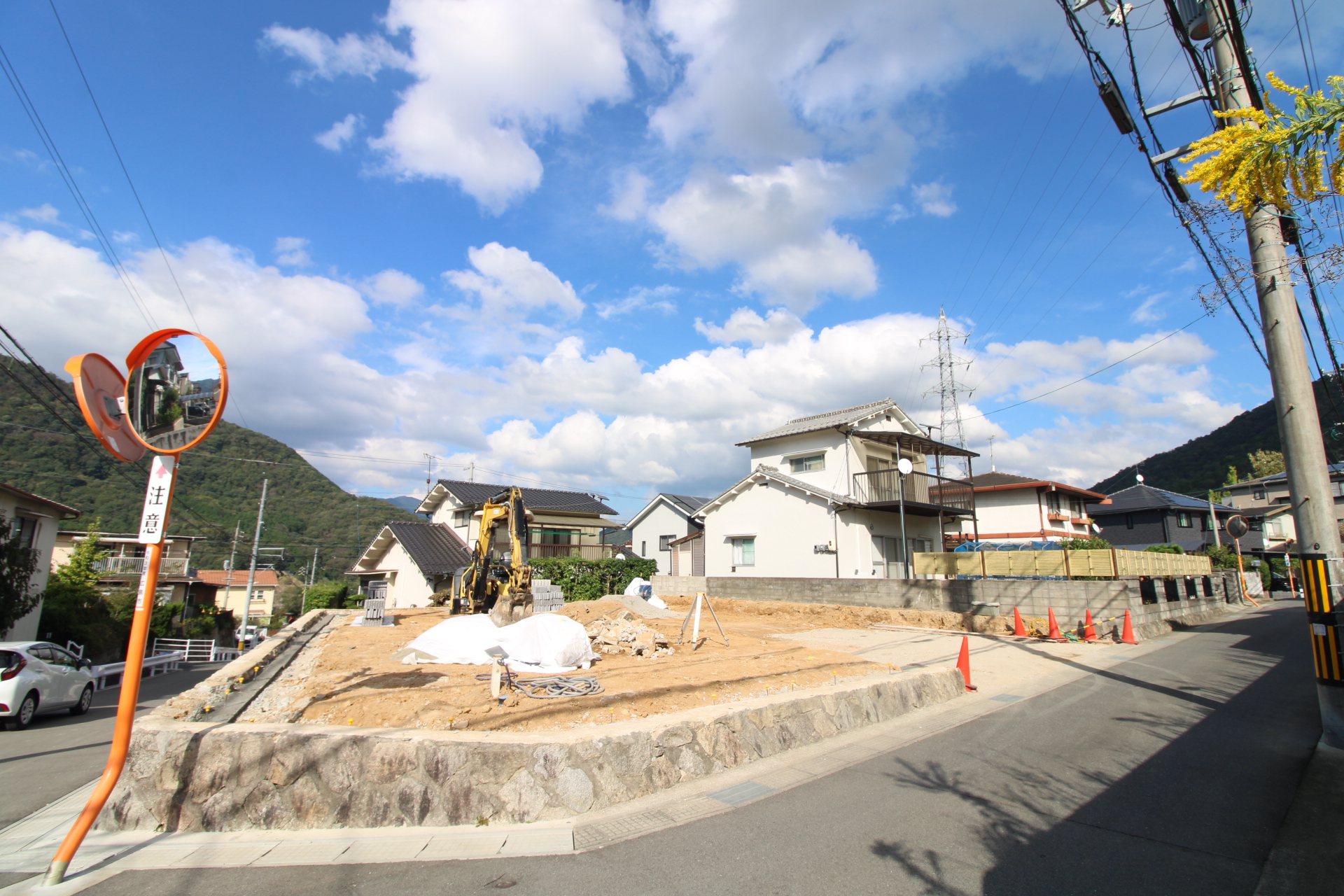 前面道路から見た宅地