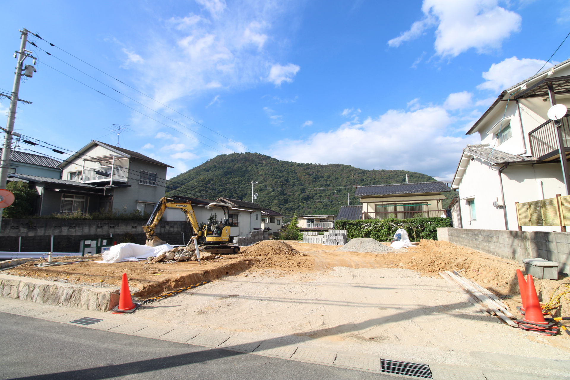 前面道路から見た宅地