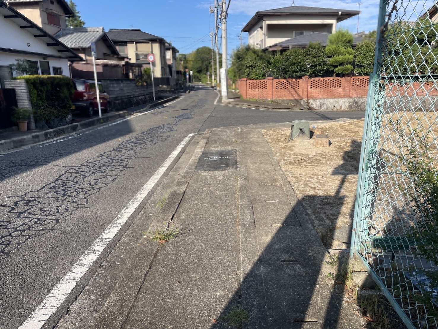 【前面道路】北東6. 9m、北西7.4m公道42条1項1号道路