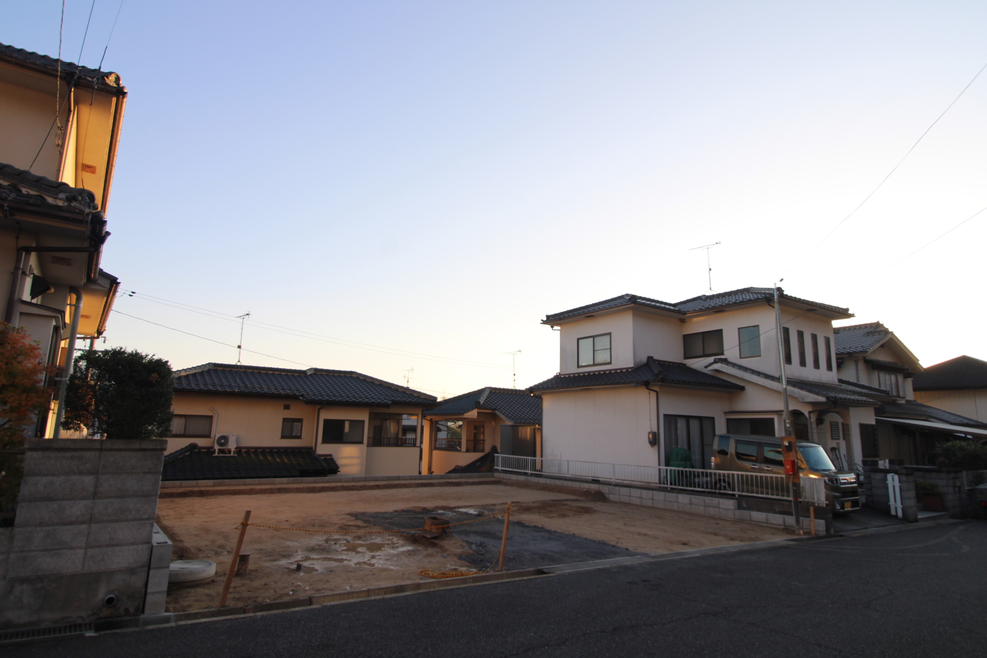 前面道路から見た宅地