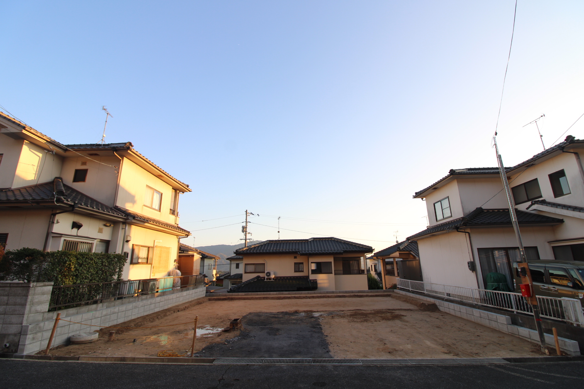 前面道路から見た宅地