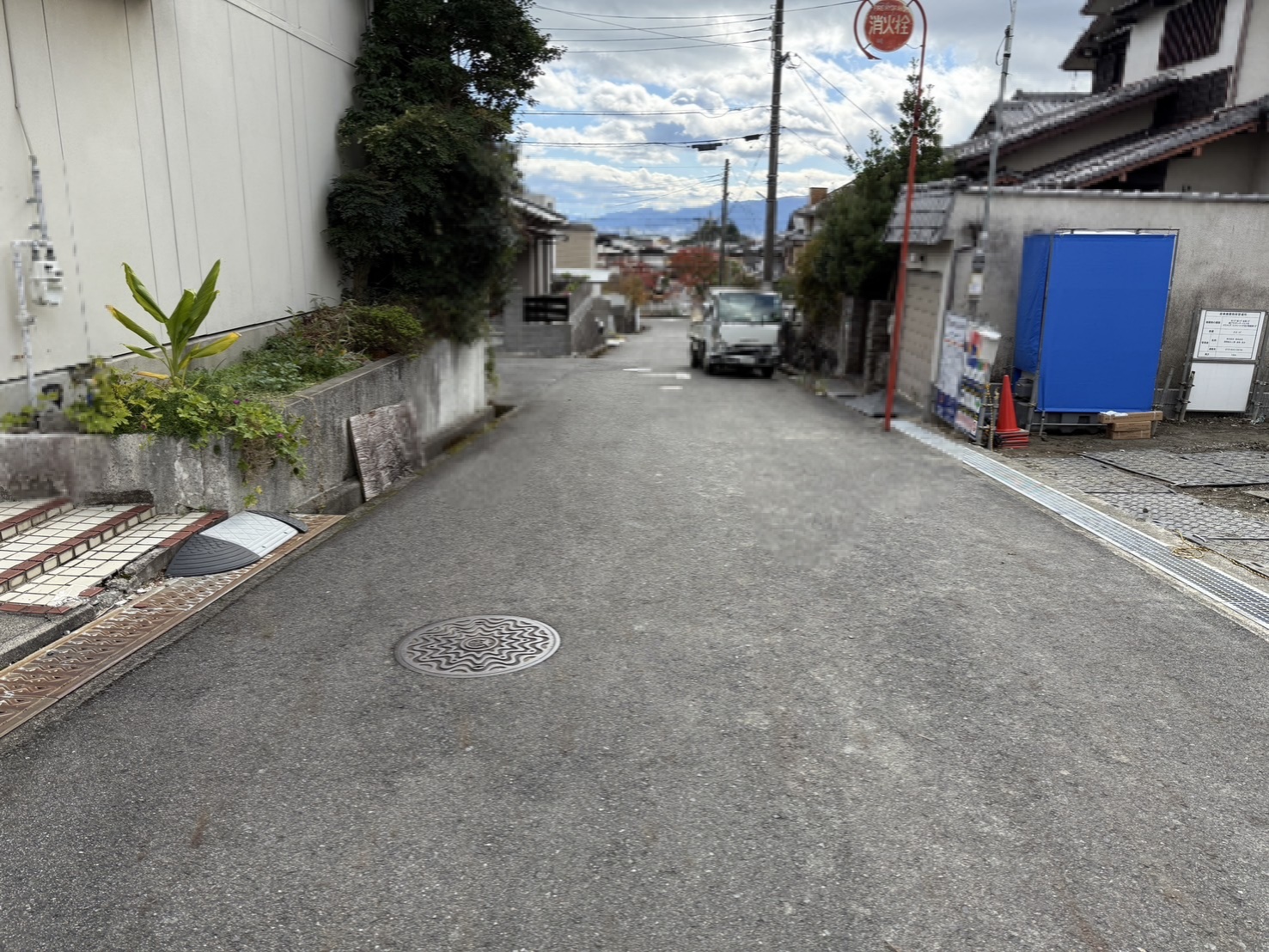 【前面道路】東6.1m公道42条1項1号道路