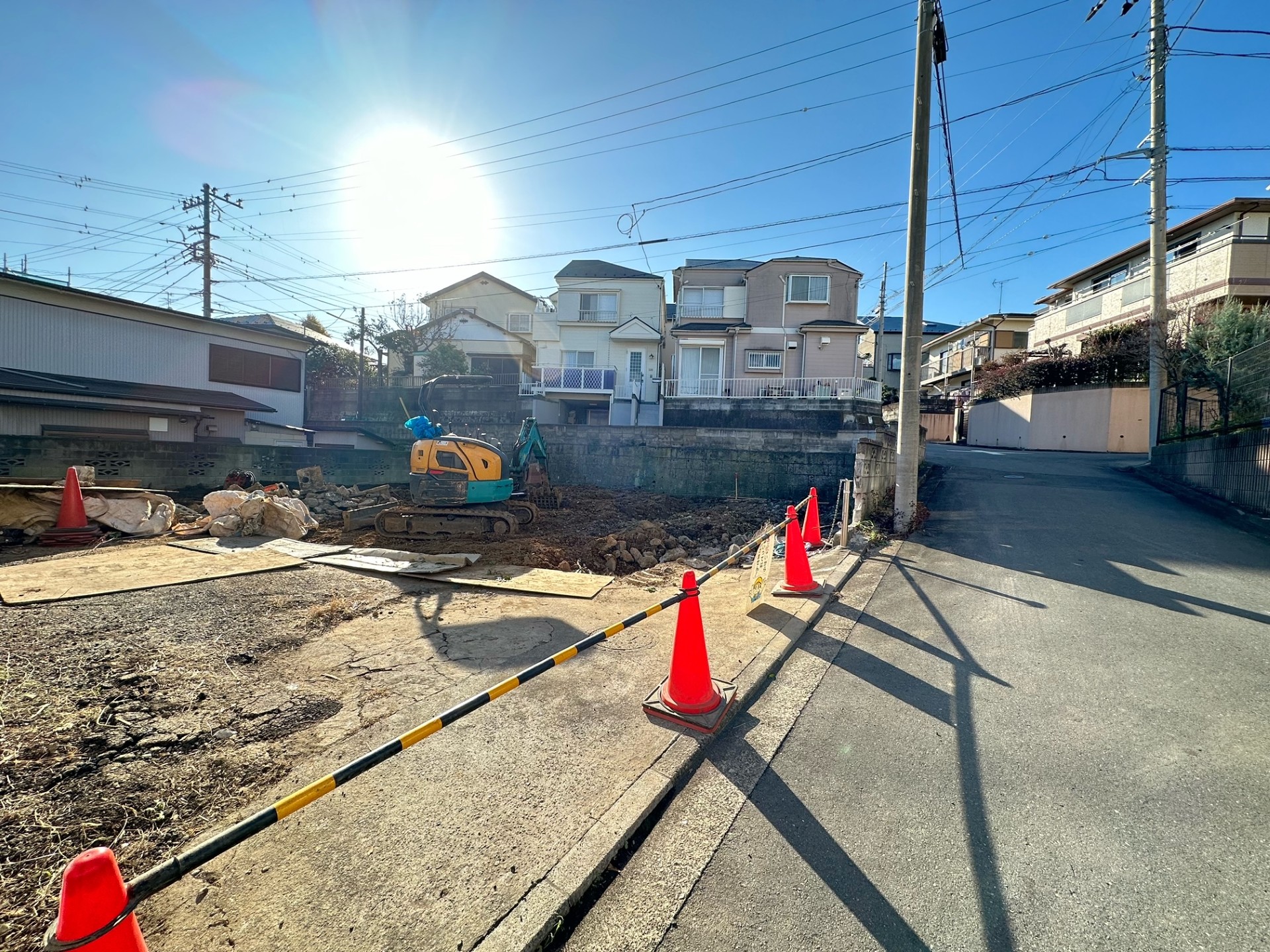 前面道路含む現地土地写真