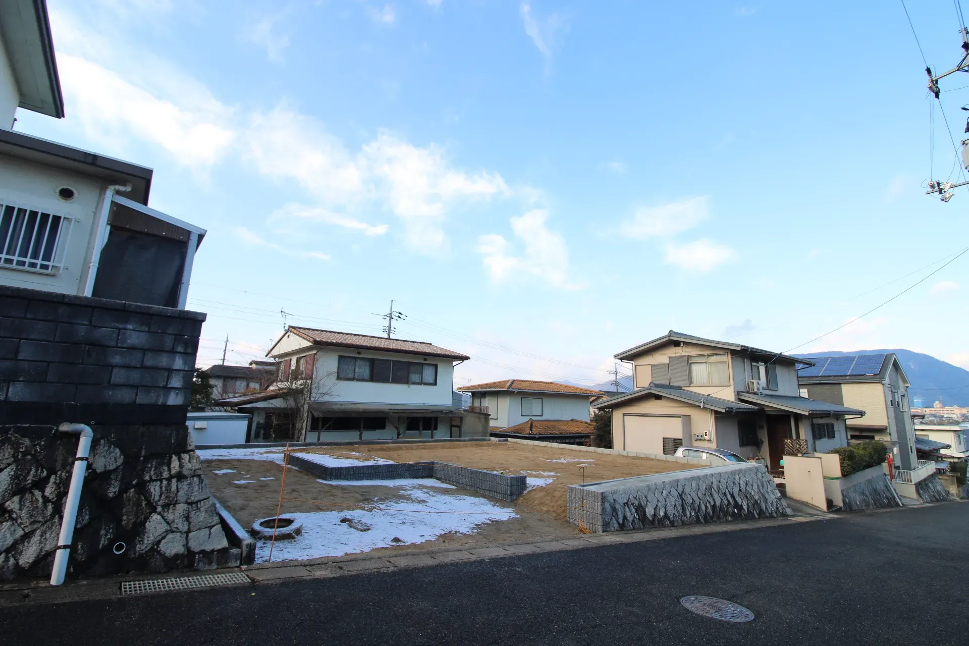 前面道路から見た宅地