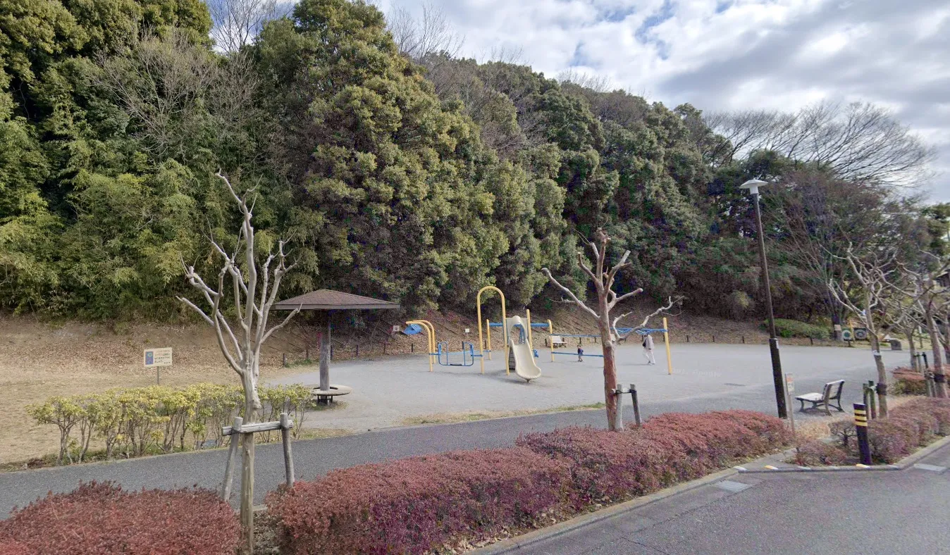 鶴川台緑の里公園