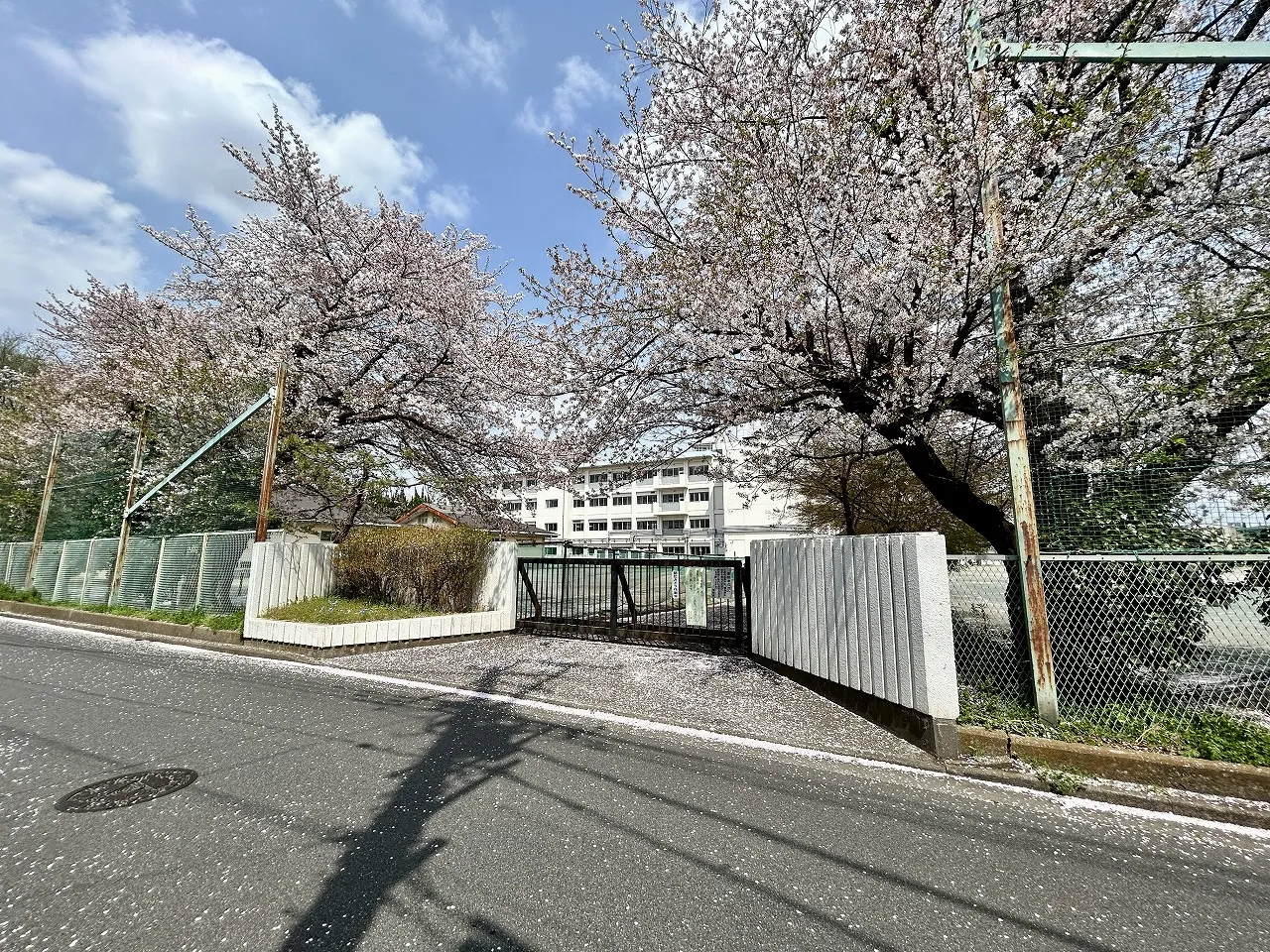 所沢市立安松中学校